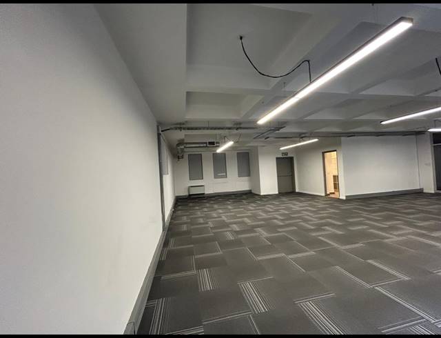 142M² OFFICE TO LET IN FORESHORE